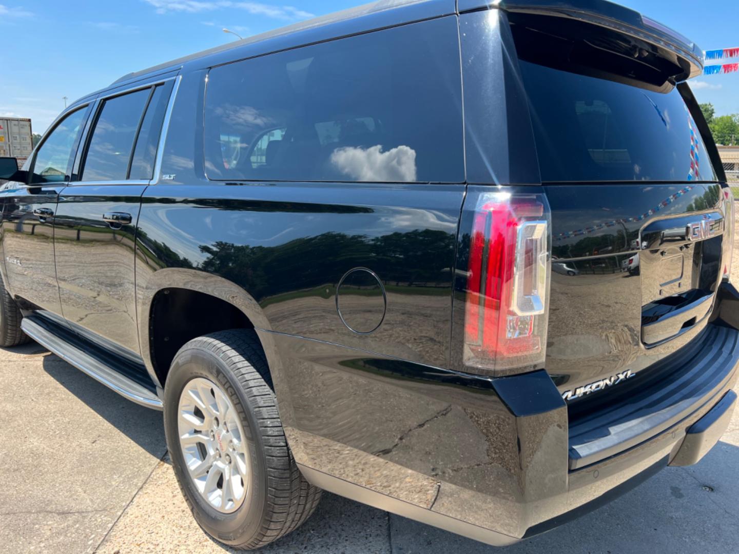 2016 Black /Black GMC Yukon XL SLT (1GKS1GKC9GR) with an 5.3L V8 engine, Automatic transmission, located at 4520 Airline Hwy, Baton Rouge, LA, 70805, (225) 357-1497, 30.509325, -91.145432 - 2016 GMC Yukon XL SLT 5.3 V8 Gas, 173K Miles, Heated & Cooled Leather Seats, 8 Passenger Seating, Sunroof, Dual DVD, Backup Camera, Power Windows, Locks & Mirrors, Cold A/C, Tow Pkg. FOR INFO PLEASE CONTACT JEFF AT 225 357-1497 CHECK OUT OUR A+ RATING WITH THE BETTER BUSINESS BUREAU WE HAVE BEEN A - Photo#6